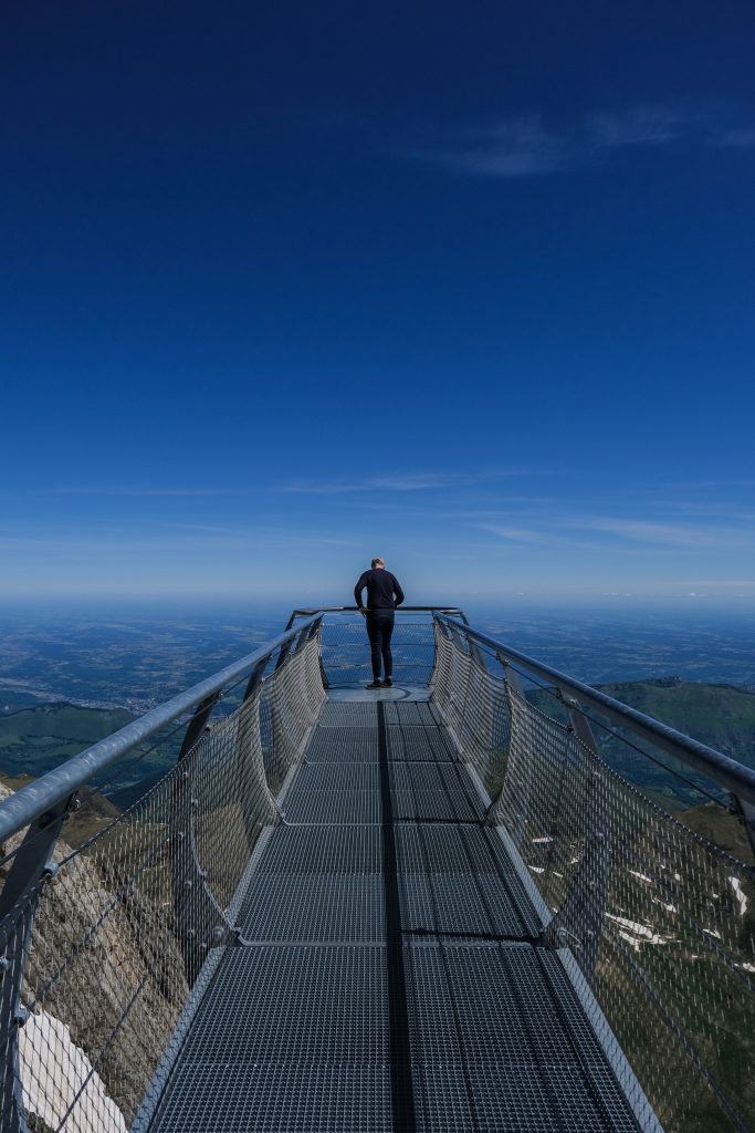 Passerelle pour une vue à 360 sur le Pic du Midi