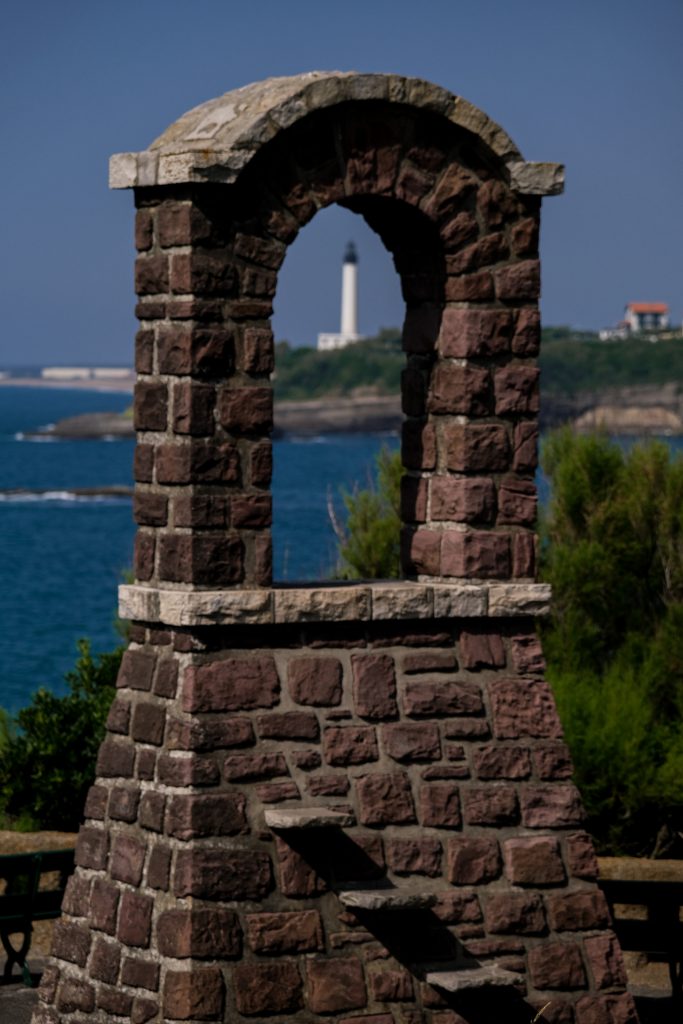 Point du vue sur le phare de Biarritz